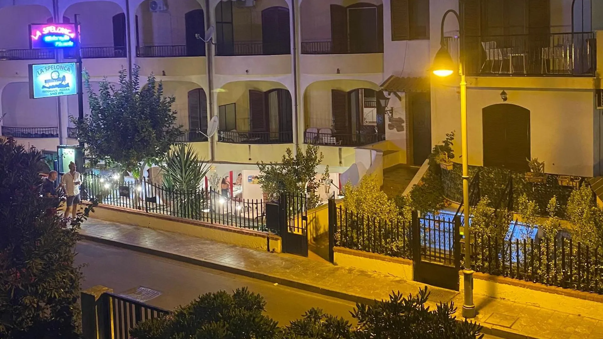 Le Ancorette Giardini Naxos Italia